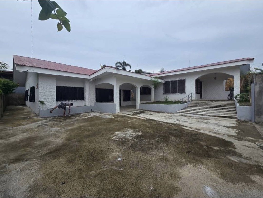 Rental compound for sale (Category: House & Lot) located in Cebu City. Submitted by davidcassi37955 (Listing ID 1463759996, Image 1). Description: compound for sale Forest Hills, Banawa, Cebu City Price: 30M negotiable 1 entire lot of land 2 houses newly renovated 3 garden plots 4 car park garage 695sqm House 1 200sqm floor area 4 bedeooms 2 bathrooms 1 Patio House 2 180sqm floor area 3 bedrooms 2 bathrooms 1 Patio.
