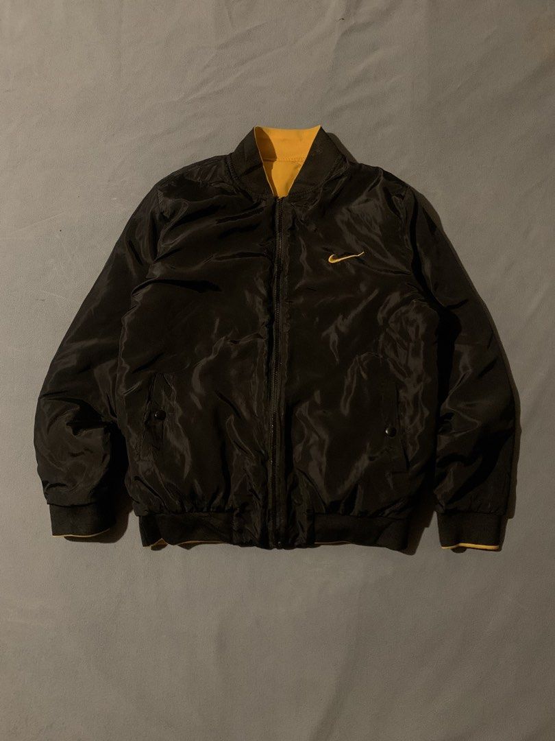 REVERSIBLE BOMBER BIG SWOOSH NIKE (Category: Hoodies) located in Cavite. Submitted by thrift_2find (Listing ID 1463928921, Image 3). Description: 20x27 issue no pull up zipper and stains (need wash).