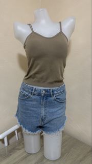 (Category: ) located in . Submitted by homedecluttersale (Listing ID 1463772090, Image 1). Description: .
