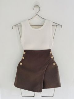 (Category: ) located in . Submitted by yourcloset1001 (Listing ID 1463914907, Image 1). Description: .