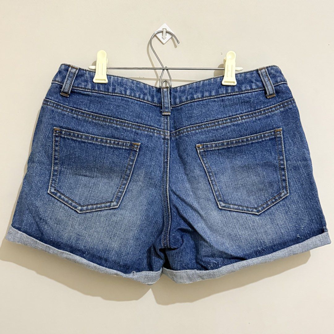 Ripped Denim Shorts (Category: Shorts) located in San Pedro. Submitted by itsminaxvii (Listing ID 1463850362, Image 3). Description: - Classic blue denim shorts - Made in Japan - Nissen is a Japanese brand - Size: 34 in.