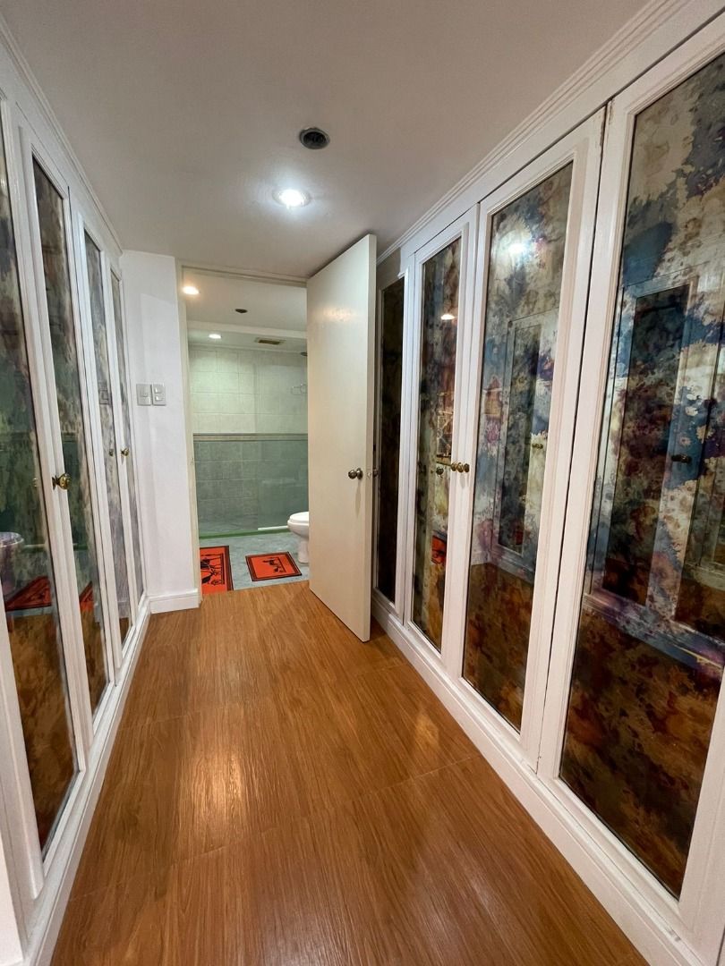 Ritz Tower, Makati 3BR (Category: Apartments & Condos) located in Taguig. Submitted by truefox.f2173c (Listing ID 1463759861, Image 3). Description: Ritz Tower, Makati (Direct) 263sqm 3 bedrooms With balcony facing Urdaneta Village Fully furnished 2 parking slots Currently tenanted until December 2026 at P160k/month For Sale for P55M gross 3% commission Photos: https://drive.google.com/drive/folders/1fGjOwHdmA-CR4_ZZGUrlAkM4RsaVeH-3?usp=sharing.