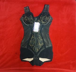 (Category: ) located in . Submitted by susanthrifts (Listing ID 1463925315, Image 1). Description: .