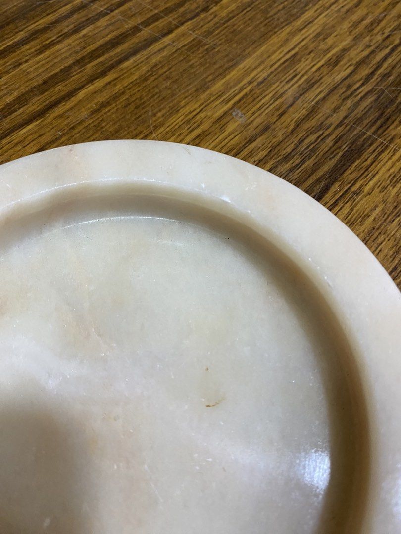 Round Beige Stone Decorative Catchall Tray (Category: Other Home Decor) located in Calamba. Submitted by chebvintagedepot (Listing ID 1463813921, Image 3). Description: [B11-02] This round decorative tray is made from light-colored beige stone or alabaster and has a polished finish with a raised rim. Its simple shape makes it suitable as a catchall for small items, jewelry, keys, or other everyday pieces, or as a decorative accent on a table or s
