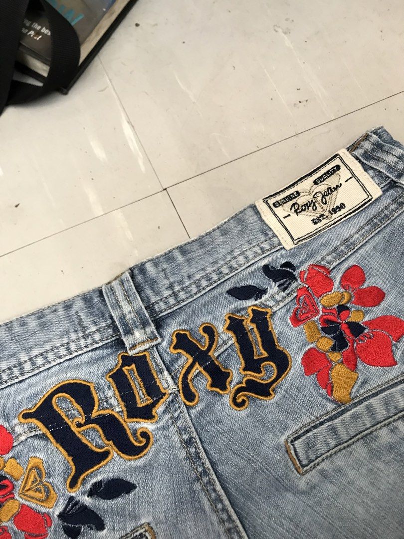 Roxy Flower Back Design y2k (Category: Jeans) located in Bulacan. Submitted by rage_against_stitches.ph (Listing ID 1463821699, Image 2). Description: size 32 .