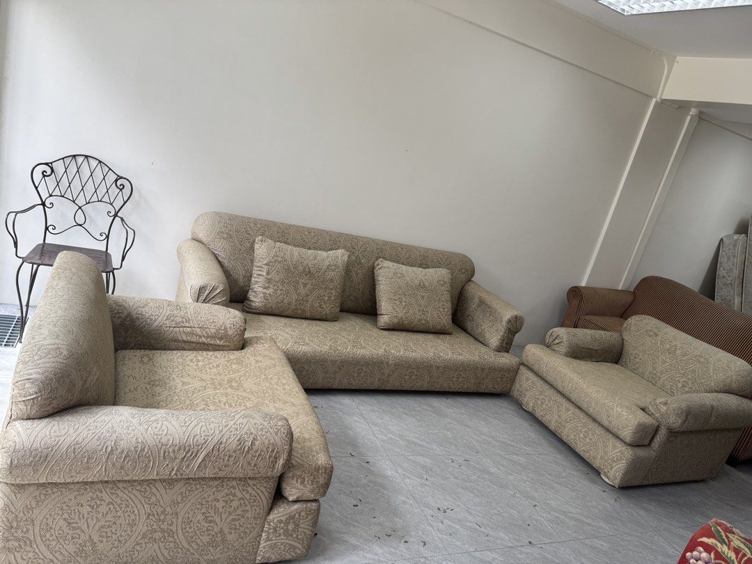 Sale low price good condition sofa (Category: Sofas) located in Taguig. Submitted by cbvalencia (Listing ID 1463803888, Image 1). Description: Pre loved best condition sofas.
