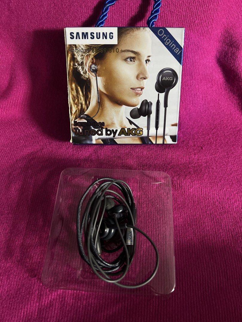 SAMSUNG EARPHONE JACK TYPE (Category: Earphones) located in Manila. Submitted by as_onlineshop11 (Listing ID 1463886584, Image 2). Description: .