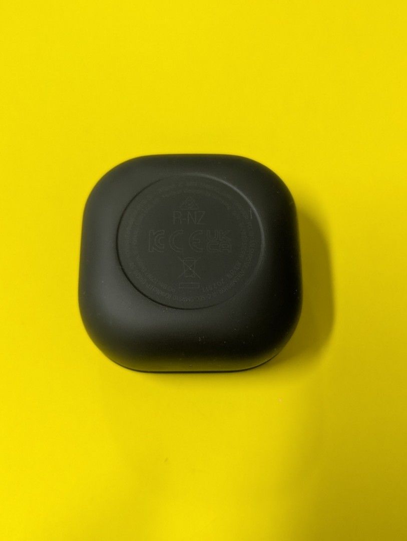 Samsung Galaxy Buds 2 Pro with Cases (Category: Earphones) located in Vigan. Submitted by kortnidru (Listing ID 1463753488, Image 2). Description: - Samsung Galaxy Buds 2 Pro (Black) - Comes with a cute heart case, will also include a purple silicone one - With box and extra replacement tips - No issue RFS: not using Samsung phone as my main.