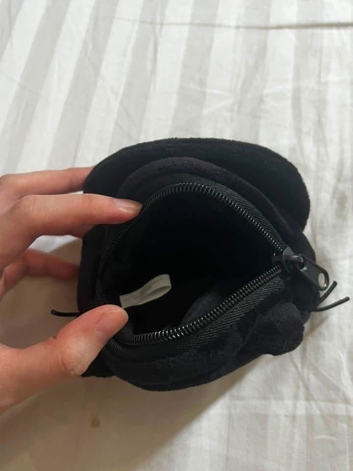 Sanrio chococat makeup pouch (Category: Announcements) located in Pasay City. Submitted by dizzychim (Listing ID 1463807615, Image 3). Description: No more packaging .