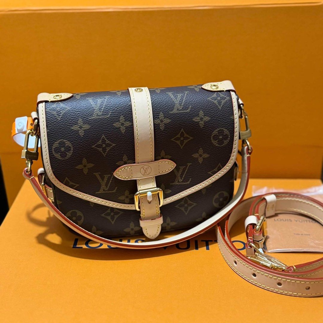 Sale‼️Saumur BB Monogram Shoulder Bag (Category: Luxury Bags & Wallets) located in Manila. Submitted by bagsandshoesmanymore (Listing ID 1463752763, Image 1). Description: Lv Saumur BB Size 20cm(L) x 16cm(H) x 7.5cm(W) Monogram coated canvas Natural cowhide trim Gold-color hardware Before 16,500 Microber lining 2 side buckles Bqck flat pocket Strap:Removable, Adjustable Handle:Single, removable Made in France Microchip scannable serial.