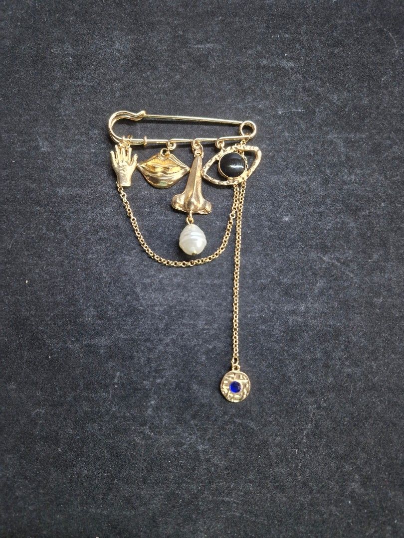 See Smell Speak Pin Brooch (Category: Brooches) located in Taguig. Submitted by mommaschoice (Listing ID 1463887049, Image 1). Description: Brand New Unique brooch design Lightweight won't damage the fabric Ships nationwide.