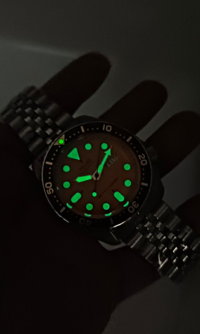 Seiko SKX007 Modified (Category: Luxury Watches) located in Davao. Submitted by timefix.ph (Listing ID 1463908248, Image 2). Description: original seiko but aftermarket Accessories dial,hands,bezel insert moneyback guaranteed if theres no declare or hidden details gm 6months service warranty.