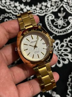 (Category: ) located in . Submitted by dijeywatchstore (Listing ID 1463773894, Image 1). Description: .