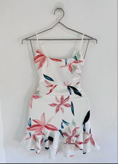 (Category: ) located in . Submitted by yourcloset1001 (Listing ID 1463900957, Image 1). Description: .