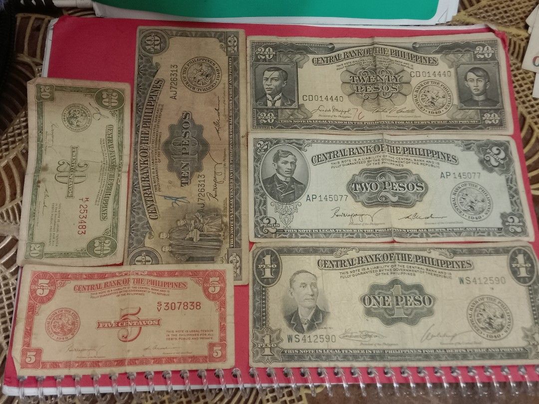Selling as lot...banknotes (Category: Currency) located in Manila. Submitted by bbonggeez14 (Listing ID 1463886604, Image 2). Description: - Collection of old Philippine and Ecuador banknotes. - Philippine Bills: 1 Peso, 5 Pesos, 10 Pesos, 20 Pesos. - Ecuador Bill: 20 Sucres. - Ideal for collectors and history enthusiasts..
