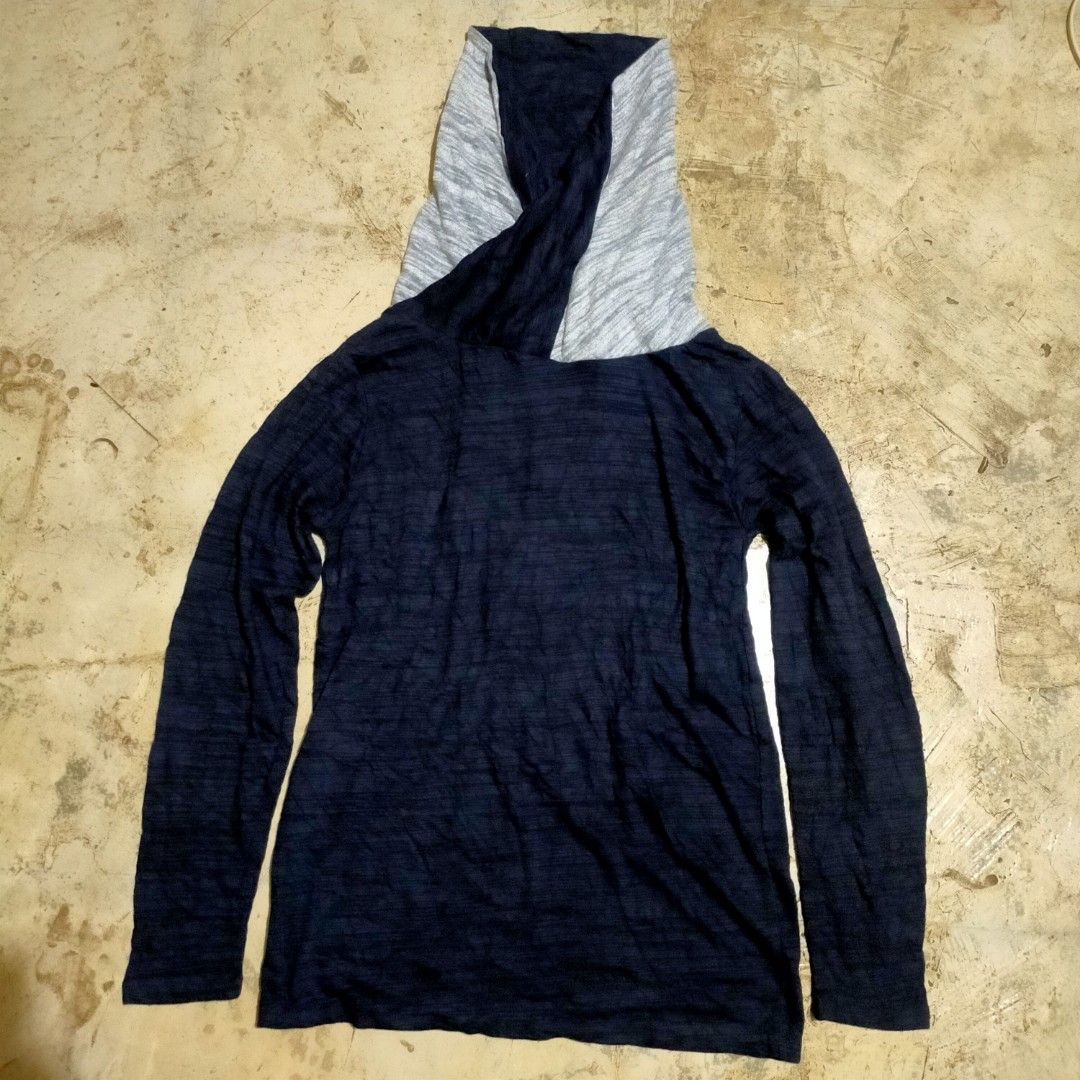 Semantic Design Long Sleeve Top (Category: Longsleeves) located in Zamboanga. Submitted by _oliverbmth (Listing ID 1463913243, Image 1). Description: - Dark navy long sleeve top - Built-in hood with grey marl lining - Subtle textured fabric - Versatile for layering or standalone wear - Brand: Semantic Design - Dimes 18x26.