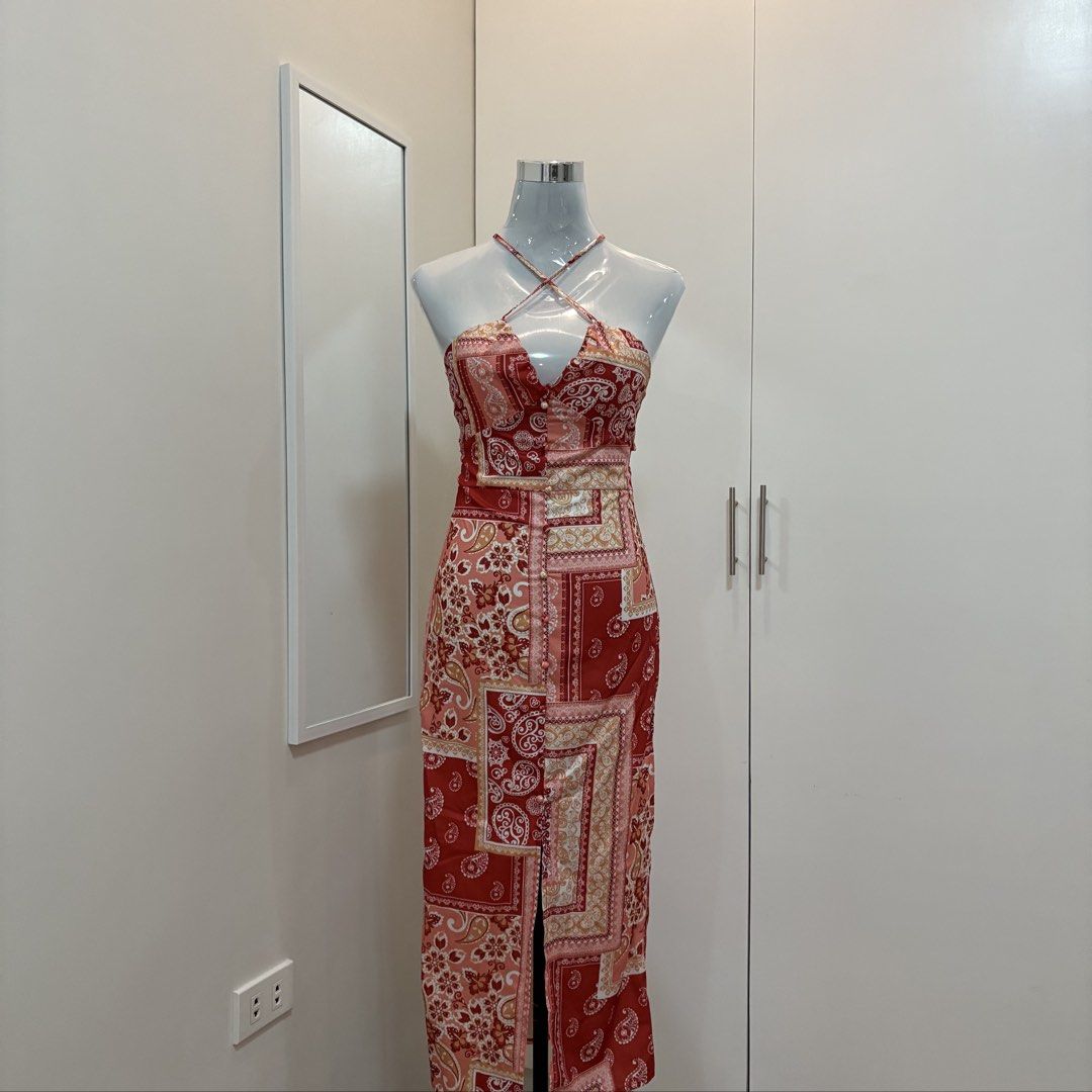 Shein Maxi Dress (Category: Dresses) located in Angeles City. Submitted by declutteredcloset_ (Listing ID 1463905966, Image 1). Description: .