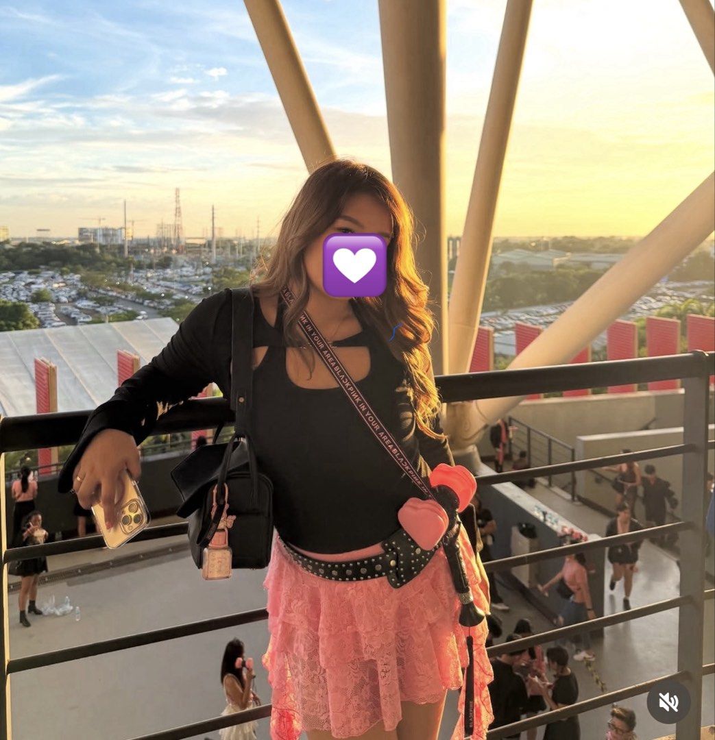 SHEIN SET FOR CONCERT OUTFIT IDEA (Category: Sets or Coordinates) located in Pasig City. Submitted by mimiganda119 (Listing ID 1463832859, Image 2). Description: once lang nasuot for blackpink concert set na po yan including the belt 1k plus ko sya nabili .