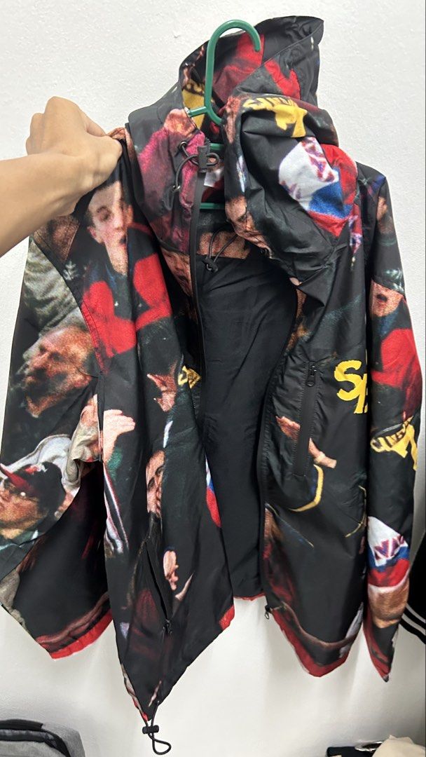 shell jacket (Category: Coats, Jackets and Outerwear) located in Johor Bahru. Submitted by mthriff7 (Listing ID 1463816610, Image 2). Description: sizing s paling susah dpt minat pm area jb.