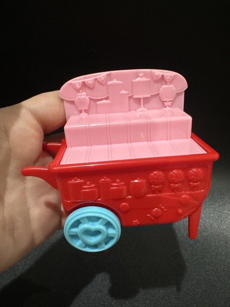 Shopkins Pushcart (take all) ONLY (Category: Kids Toys) located in Manila. Submitted by krystalchewey_ (Listing ID 1463836925, Image 3). Description: Used Actual Photo Posted 250php AS PACK ONLY MOOSE .