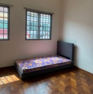 (Category: ) located in . Submitted by panda_furnitur3 (Listing ID 1463755813, Image 1). Description: .