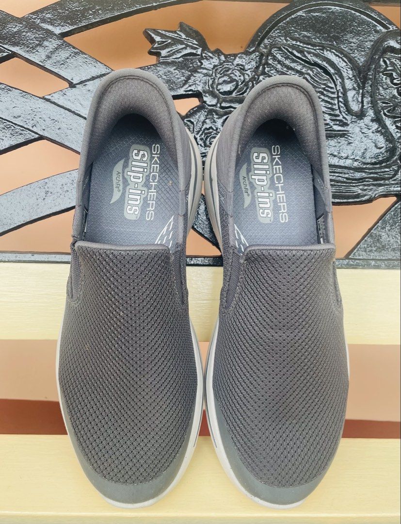 Skechers Slip-ins Arch Fit (Category: Casual Shoes) located in Cebu City. Submitted by i_am_yasmin (Listing ID 1463812059, Image 2). Description: Skechers Slip-ins Arch Fit Size 7 Men ₱2500 RFS: Extra, gifted from Australia 🚶‍♀️ Are they good for walking? Yes — very much so. That’s where I’d put these shoes in their sweet spot..