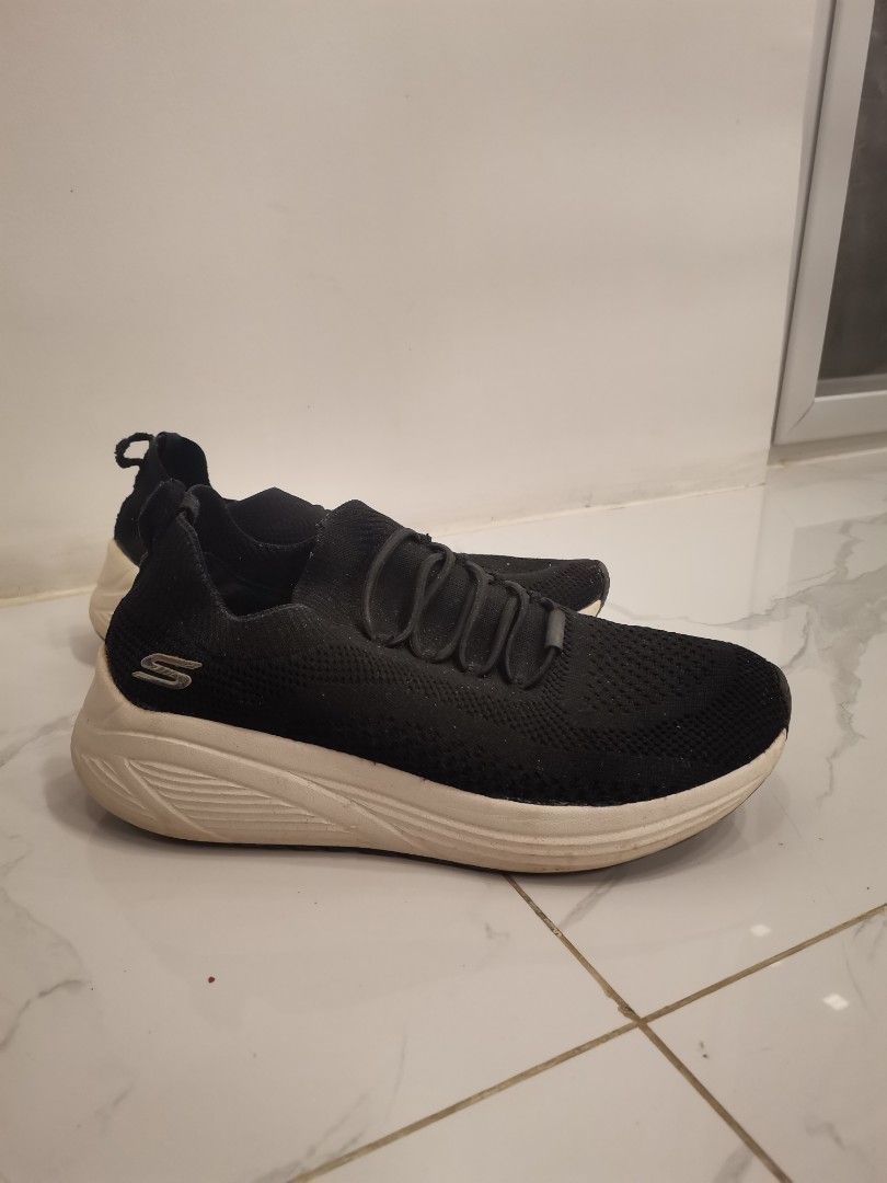 Sketchers shoes black (Category: Casual Shoes) located in Antipolo. Submitted by zealhorse_4b1730 (Listing ID 1463879302, Image 1). Description: price is negotiable Condition: 9/10 No issue.
