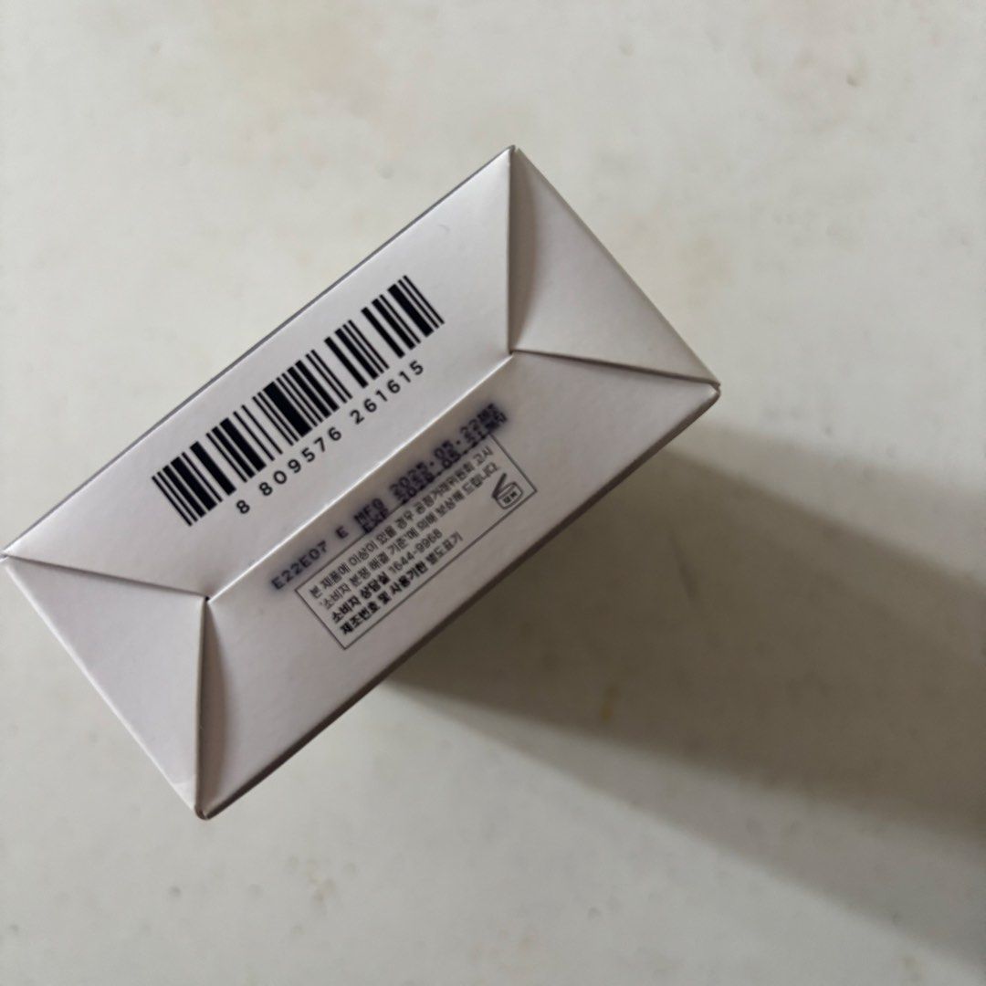 Skin1004 Brightening Centella Cream (Category: Face Care) located in Binan City. Submitted by mypreloved_haul (Listing ID 1463765656, Image 2). Description: 90% remaining product .