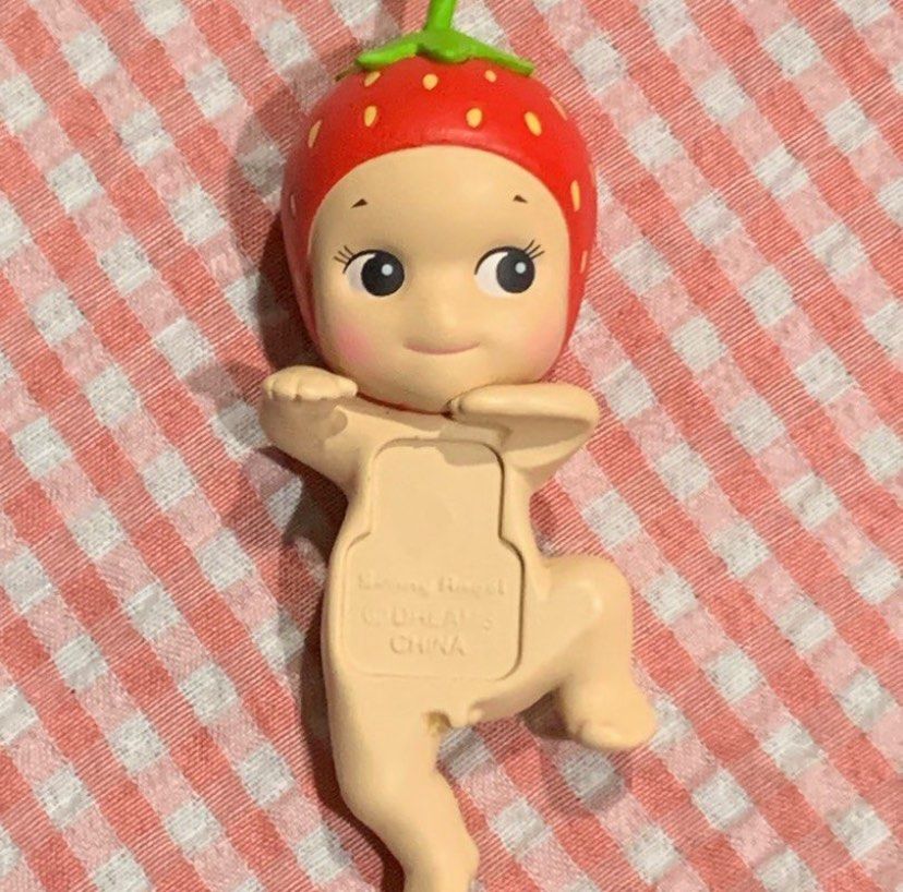 Strawberry Hipper Sonny Angel (Category: Designer & Blind Box Toys) located in Rizal. Submitted by throatgoat69 (Listing ID 1463933269, Image 1). Description: Rare.