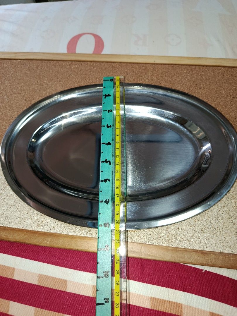 Thick and shiny Stainless tray/plate (Category: Dinnerware & Cutlery) located in Quezon City. Submitted by kristal68 (Listing ID 1463934636, Image 2). Description: .