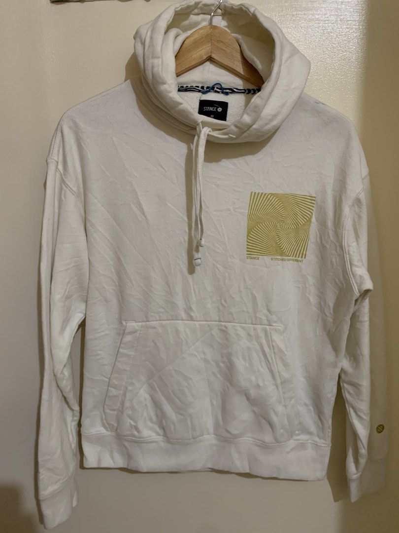 Stance Hoodie (Category: Coats, Jackets and Outerwear) located in Legazpi City. Submitted by jaysx666 (Listing ID 1463852123, Image 1). Description: With washable stain need wash only.