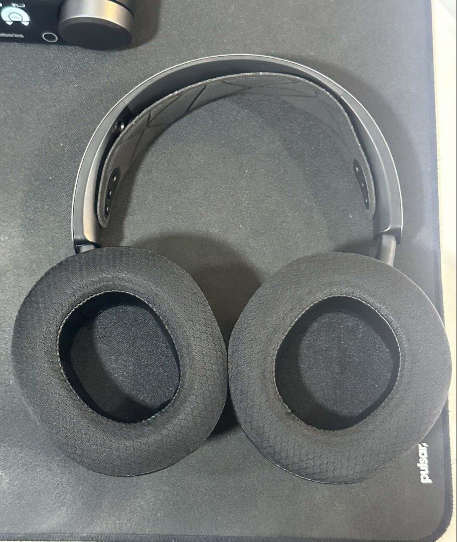 (Price Negotiable) Steelseries Arctis Nova Pro (Category: Earphones) located in Manila. Submitted by delirium_1 (Listing ID 1463743841, Image 2). Description: Arctis Nova Pro Wireless (No Box) Ear Cuff - Wicked Cushions Arctis Nova Pro Price Negotiable Reason for Sale - Switching to IEMS Condition Minor scratches on Removable Cover Purchased the Headset at March 2025.