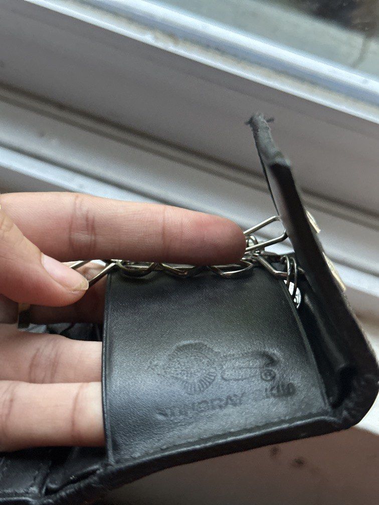 Stingskin (Category: Wallets & Card holders) located in San Carlos City. Submitted by zealtree_be8ae1 (Listing ID 1463877004, Image 3). Description: .