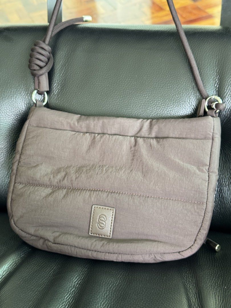 Straightforward Wanda Sling in Chestnut (Category: Cross-body Bags) located in Pasig City. Submitted by calumpagpatrise (Listing ID 1463786222, Image 1). Description: - Used only once; during my trip to Siargao - DryTech fabric - Has a magnetic clasp compartment in front + zipper in the main bag - Bought from TT Shop - With Dust Bag - Price is negotiable!! - RFS: I don’t use it anymore.