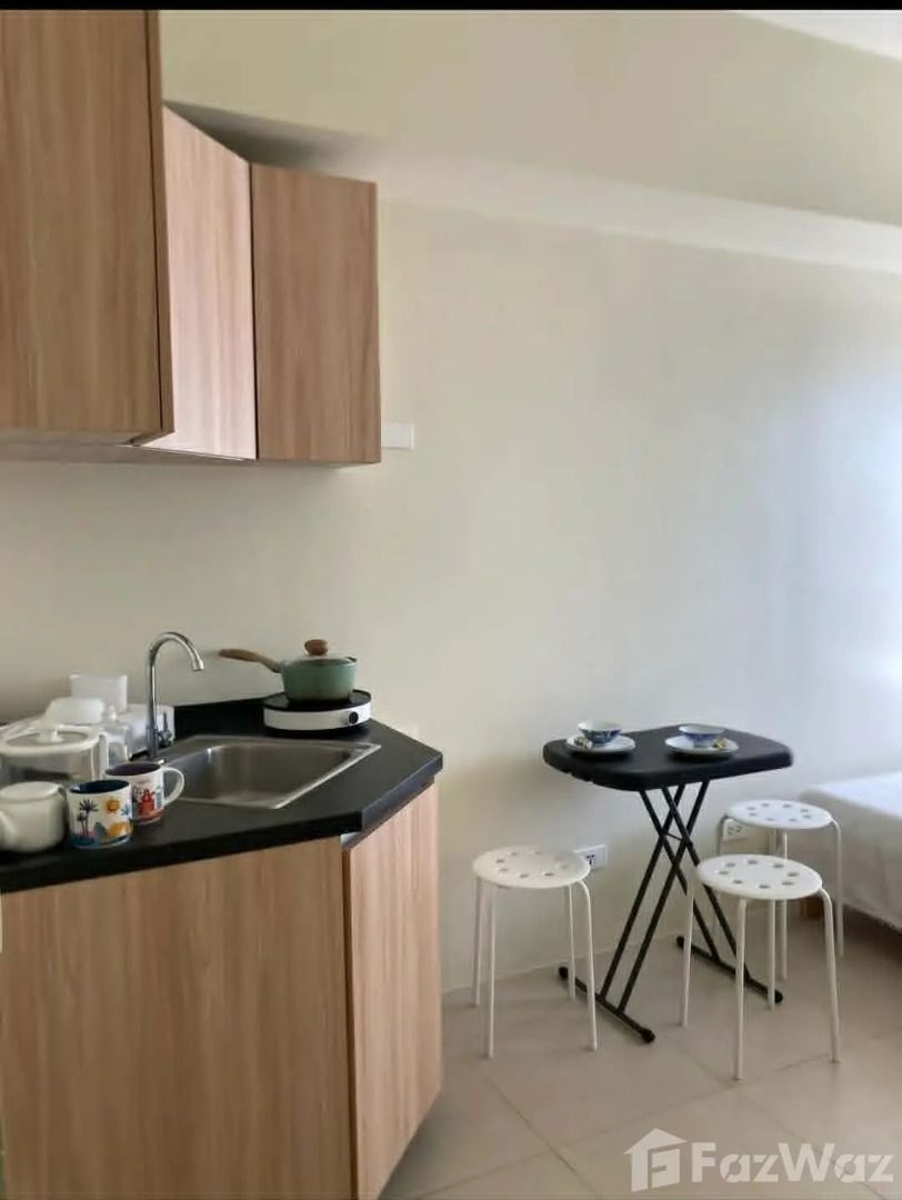 Studio Condo for rent at Avida Sola Tower 2 (Category: Apartments & Condos) located in Makati City. Submitted by propertyproph (Listing ID 1463817867, Image 3). Description: 🏙️ Studio Condo for Lease – Avida Sola Tower 2 ✨ Semi-furnished studio in Vertis North, offering convenient access to major malls, transport hubs, schools, and business districts. 📍 Avida Towers Sola – Tower 2, Vertis North, Quezon City 💰 ₱18,000/month 📐 20 sqm 🛏️ Studio