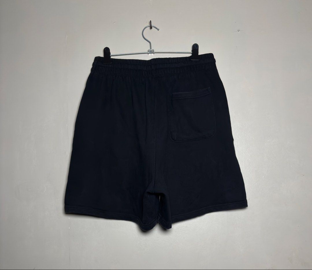 Stussy (Category: Shorts) located in Dumaguete. Submitted by delfinds (Listing ID 1463867416, Image 3). Description: STussy sweatshort Size medium (30-33 waistline) Excellent condition 9.5/10 color rate No issue Cut washtag Loc: Dumaguete City, Negros Oriental 📩📩📩.