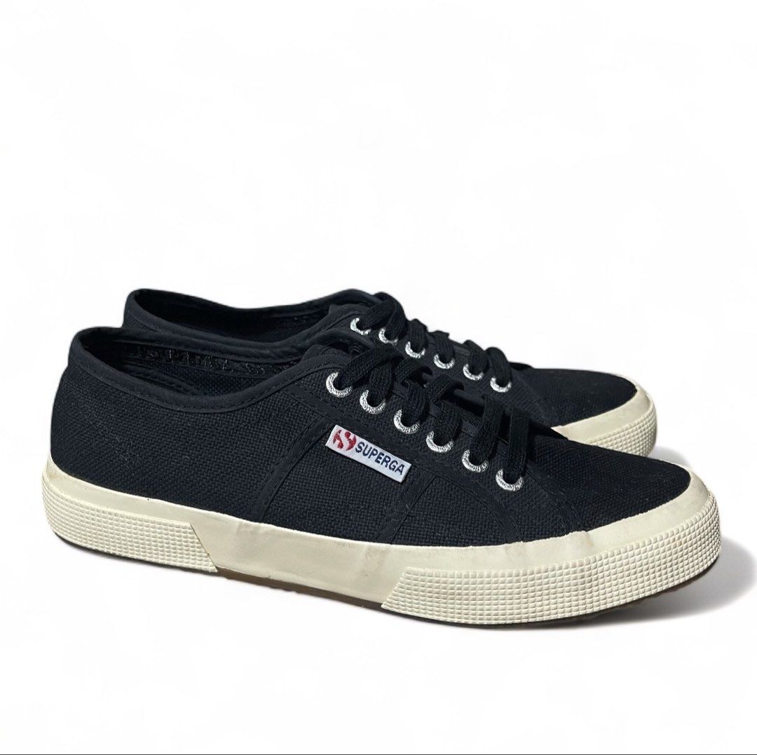 Superga 2750 Cotu (Category: Sneakers) located in Manila. Submitted by jepjepjooray (Listing ID 1463787355, Image 2). Description: Superga 2750 Cotu Size 39, US 8 (women), US 6.5 (men), 24.98 cm Black/white Excellent condition No issues Personal pair, not thrifted P1,250 FREE SHIPPING Location: Sta. Cruz, Manila.