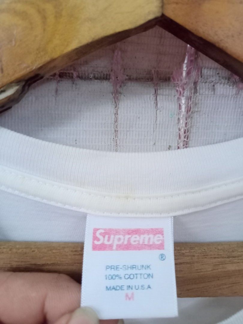 Supreme Box Logo T-Shirt White Red (Category: Tshirts & Polo Shirts ) located in Quezon City. Submitted by kmbthrift19 (Listing ID 1463883541, Image 3). Description: FS SUPREME BOGO TSHIRT IN EXCELLENT CONDITION PRICE IS STILL NEGOTIABLE JUST PM FOR MORE INFORMATION THANKS .