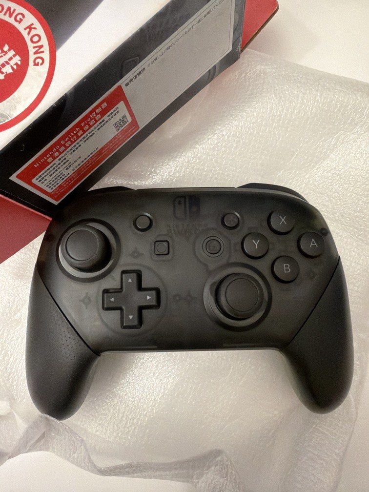 Switch pro controller （分類：手掣）位於 Hong Kong。 由 re_goods 提交（商品編號 1463891764，圖片 2）。簡介： 接近全新 香港行貨 正價420。