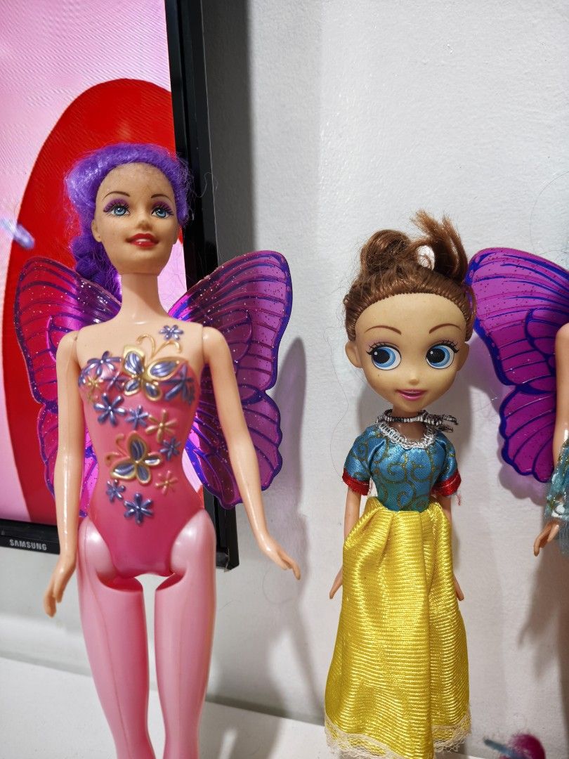 TAKE ALL Dolls and toys (Category: Kids Toys) located in Pasig City. Submitted by dian.juliet (Listing ID 1463822088, Image 2). Description: Battery operated po yung horse kaso naubusan po ng battery As is. ▪️Preloved from USA ▪️What you see is what you get. ▪️Colors may vary due to lightning. ▪️Flaws are barely noticeable. ▪️Feel free to message me for other details. :) 🖤 dian.