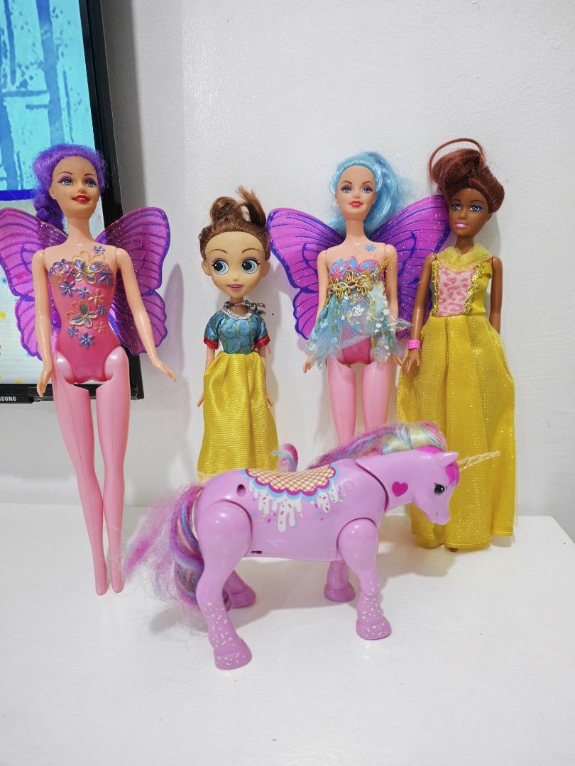 TAKE ALL Dolls and toys (Category: Kids Toys) located in Pasig City. Submitted by dian.juliet (Listing ID 1463822088, Image 1). Description: Battery operated po yung horse kaso naubusan po ng battery As is. ▪️Preloved from USA ▪️What you see is what you get. ▪️Colors may vary due to lightning. ▪️Flaws are barely noticeable. ▪️Feel free to message me for other details. :) 🖤 dian.