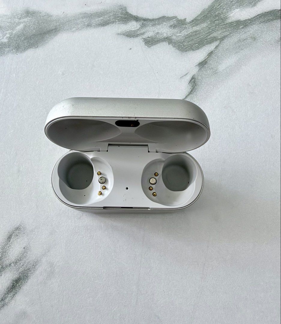 Technics EAH-AZ80 (Replacement Casing) (Category: Earphones) located in Kuala Lumpur. Submitted by julian_balogh (Listing ID 1463887170, Image 2). Description: Technics EAH-AZ80 (Replacement Casing) Only casing Tested and working good Also very good condition .