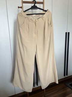 (Category: ) located in . Submitted by preloved__allgood (Listing ID 1463770179, Image 1). Description: .