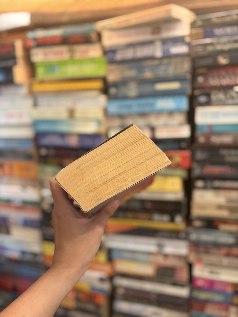 The Bone Tree by Greg Iles Novel (Category: Storybooks) located in Calamba. Submitted by ealectrice27 (Listing ID 1463935961, Image 2). Description: Mode of Payment: Gcash, PNB, Maribank Mode of Delivery: Jnt, Lbc, Lalamove Meet up/Pick up: Anywhere around Calamba .
