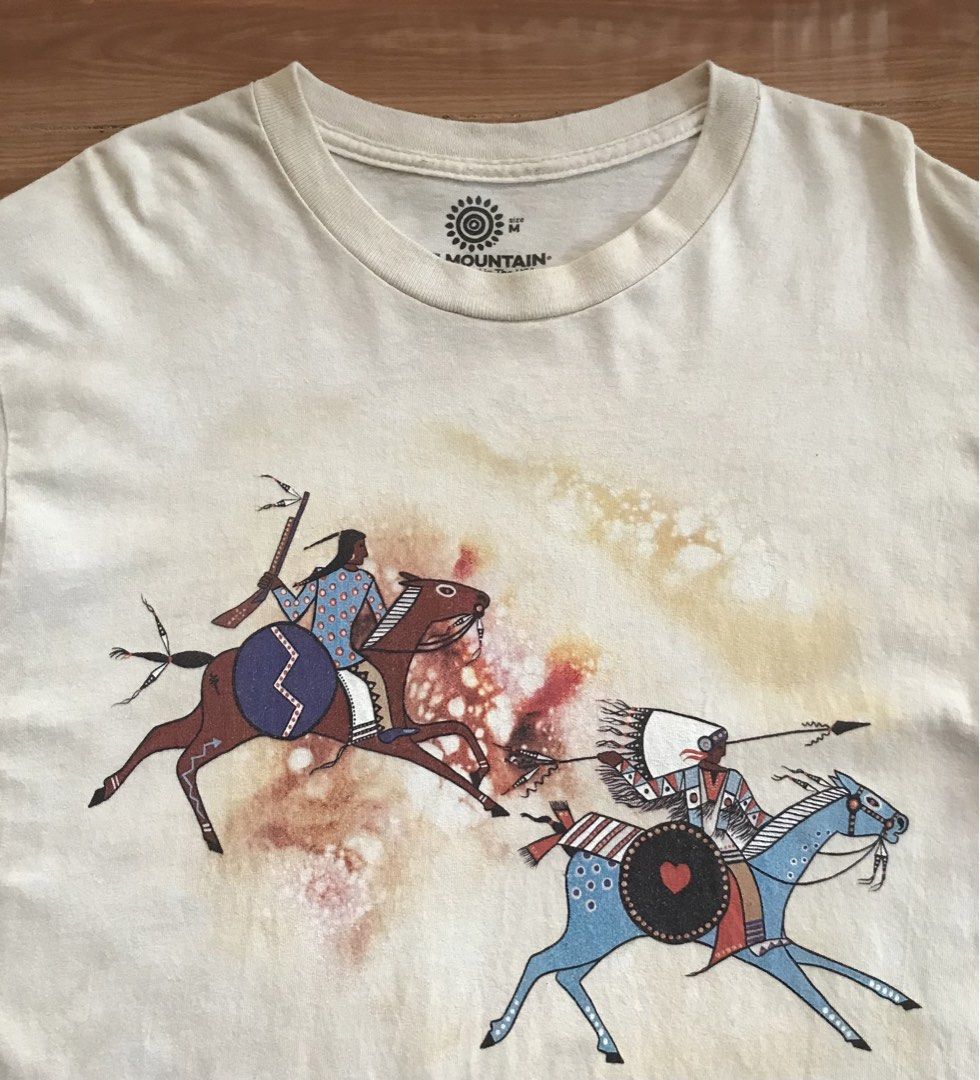 The Mountain Arizona Shirt (Category: Tshirts & Polo Shirts ) located in Cebu City. Submitted by whytruekoy (Listing ID 1463747061, Image 3). Description: The Mountain Arizona Shirt Authentic Size Medium W / 19 L / 28 Excellent.