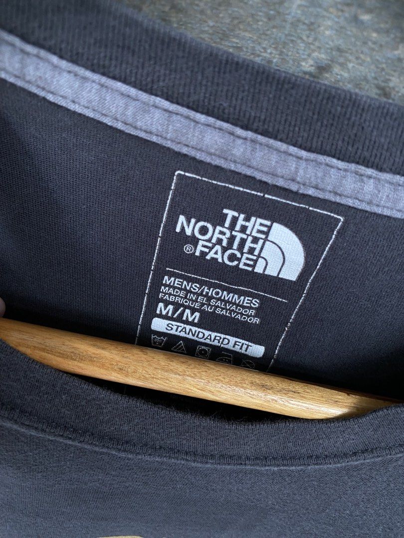 The North Face Dark Gray Tee (Category: Tshirts & Polo Shirts ) located in Santa Rosa. Submitted by thriftandwrap.2020 (Listing ID 1463875023, Image 3). Description: •𝑺𝒊𝒛𝒆:Medium fit to Large •𝑪𝒐𝒏𝒅𝒊𝒕𝒊𝒐𝒏:Excellent •𝑪𝒐𝒍𝒐𝒓 𝒓𝒂𝒕𝒆:9/10 𝗠𝗶𝗻𝗲 350.
