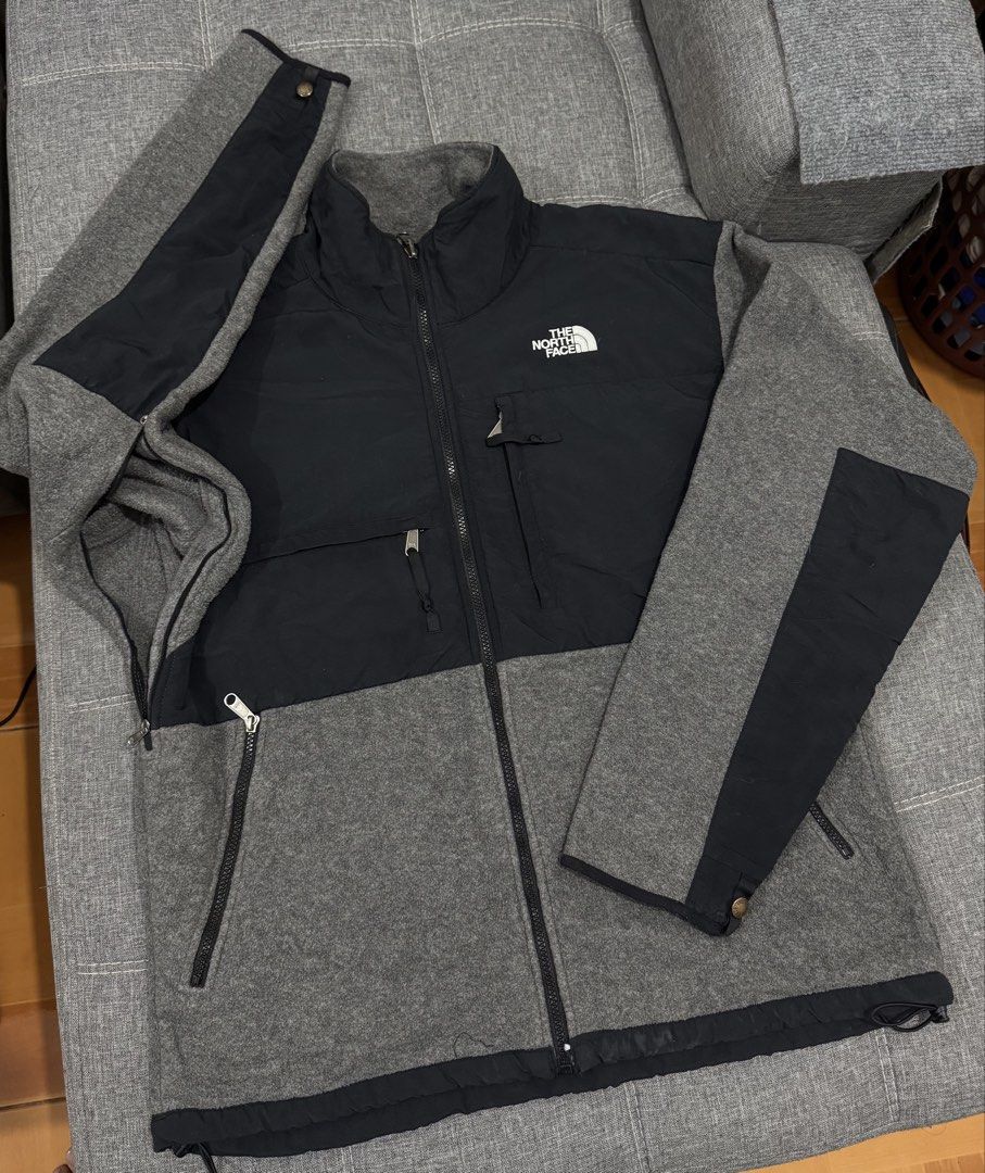 The North Face Retro Denali Fleece Jacket (Category: Coats, Jackets and Outerwear) located in Santo Tomas. Submitted by theoutdoorcat (Listing ID 1462204535, Image 2). Description: Size Large Dimes: 25x29 Excellent condition No issue Adjustable hem. With armpit vents No issue 💯Authentic Can ship via j&t anywhere in Philippines..