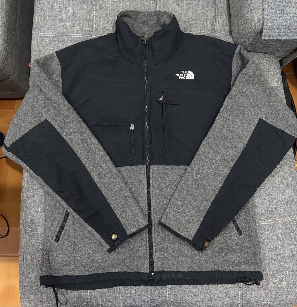 The North Face Retro Denali Fleece Jacket (Category: Coats, Jackets and Outerwear) located in Santo Tomas. Submitted by theoutdoorcat (Listing ID 1462204535, Image 1). Description: Size Large Dimes: 25x29 Excellent condition No issue Adjustable hem. With armpit vents No issue 💯Authentic Can ship via j&t anywhere in Philippines..