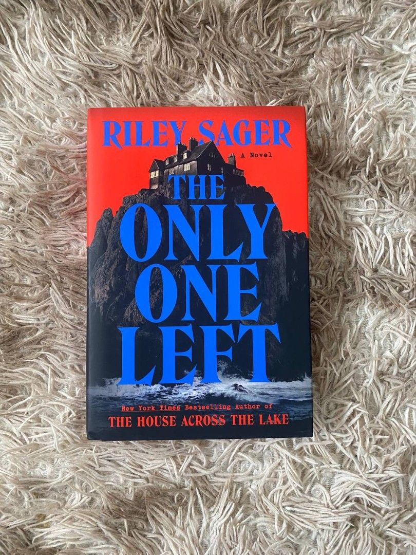 The Only One Left by Riley Sager - Hardbound (Category: Storybooks) located in Cainta. Submitted by bitsandbinding (Listing ID 1463817192, Image 1). Description: Very good condi. PAYO | NO COD MOD: Lalamove, J&T Delivery fee shouldered by buyer. No rush shipping po. Thank you. 📍Cainta, Rizal.