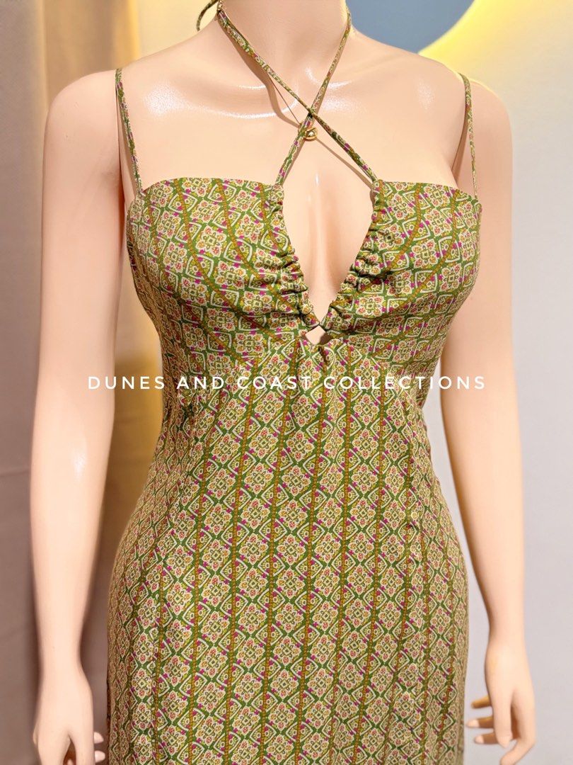 Tigerlily - Alora Olive Mini Dress (Category: Dresses) located in Pasay City. Submitted by dunesandcoast.co (Listing ID 1463922822, Image 2). Description: Tag size: AU 12 - Bestfit: Medium-Large Bust: up to 38” Waist: up to 30” .